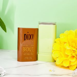 Pixi By Petra On The Glow Bronze - Natural Radiance Glow- Soft Shimmer Glow - Healthy Radiant Finish